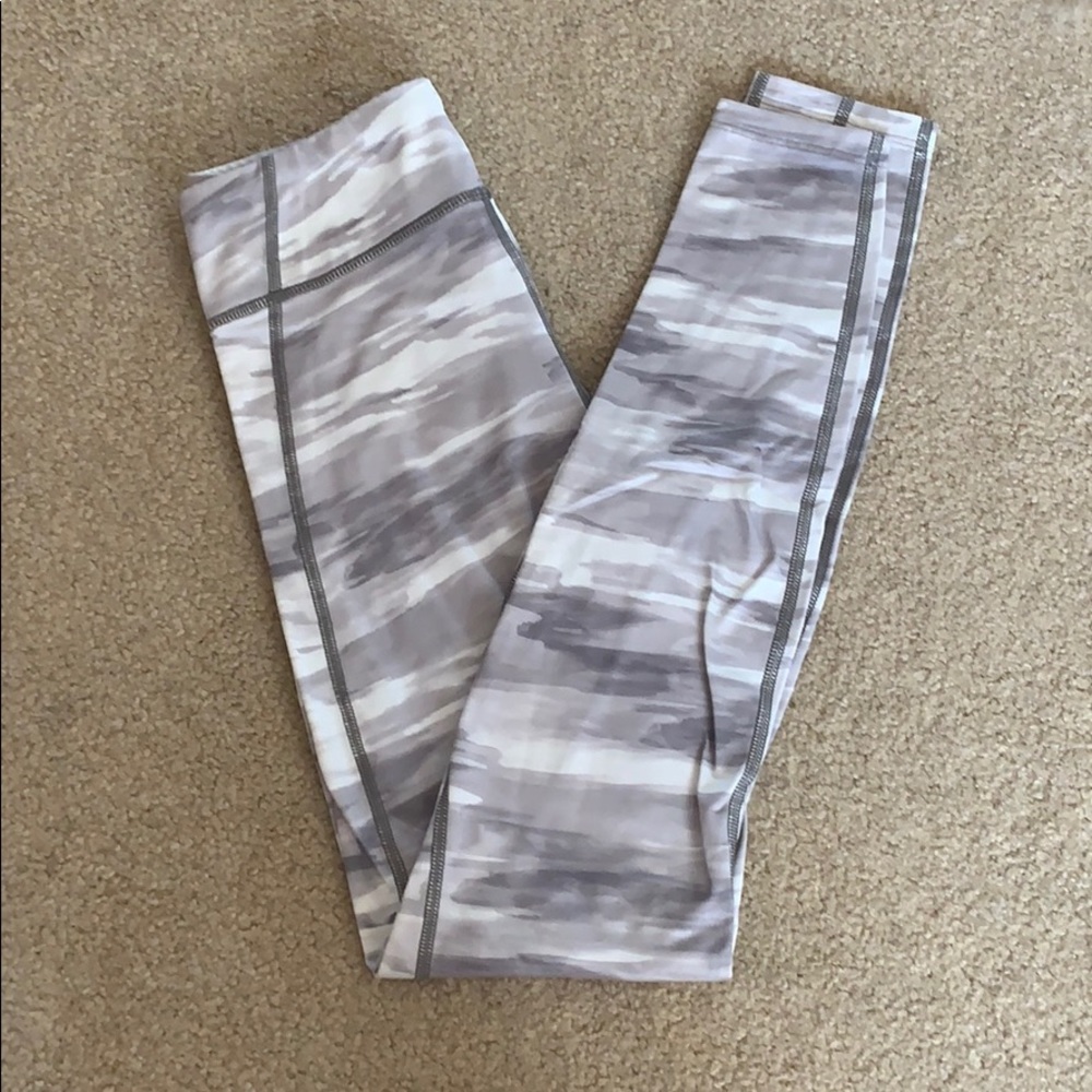 Grey Camo Under Armour Heat Leggings